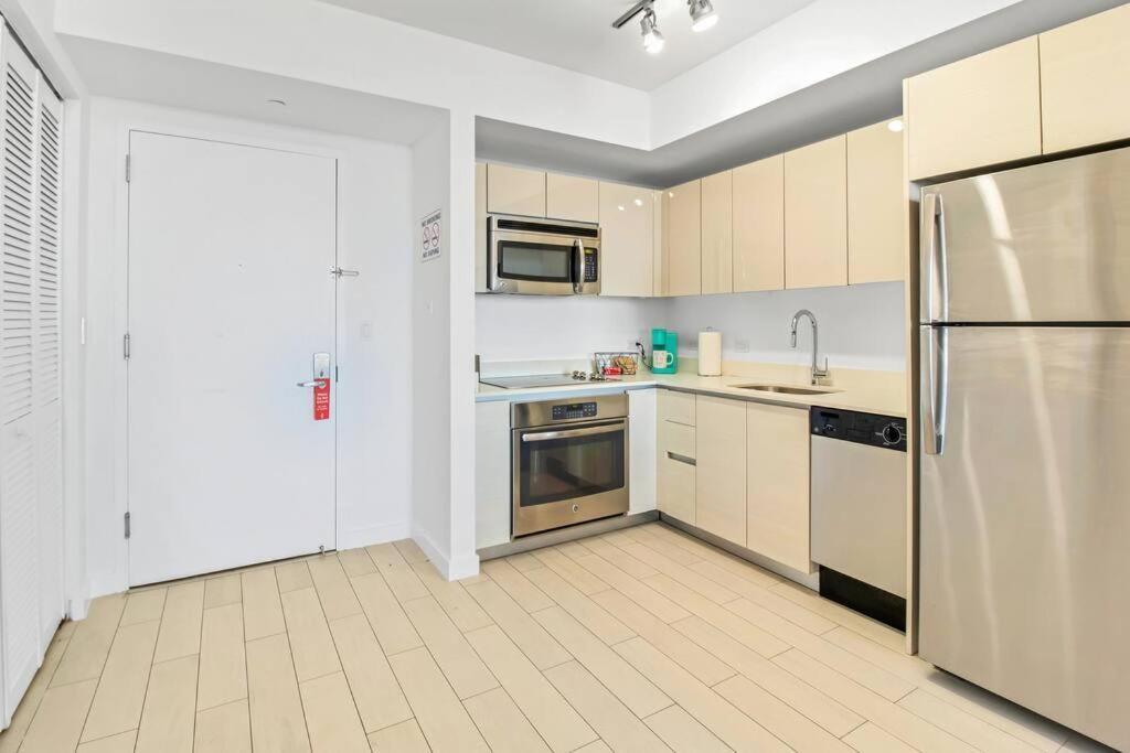 Ocean View 2Br 2Bth Hallandale Beach Miami Ft Lauderdale מראה חיצוני תמונה