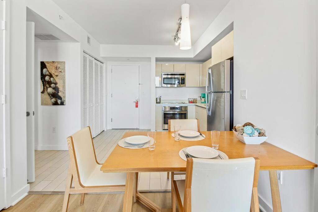 Ocean View 2Br 2Bth Hallandale Beach Miami Ft Lauderdale מראה חיצוני תמונה
