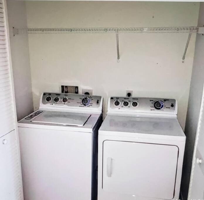 Ocean View 2Br 2Bth Hallandale Beach Miami Ft Lauderdale מראה חיצוני תמונה