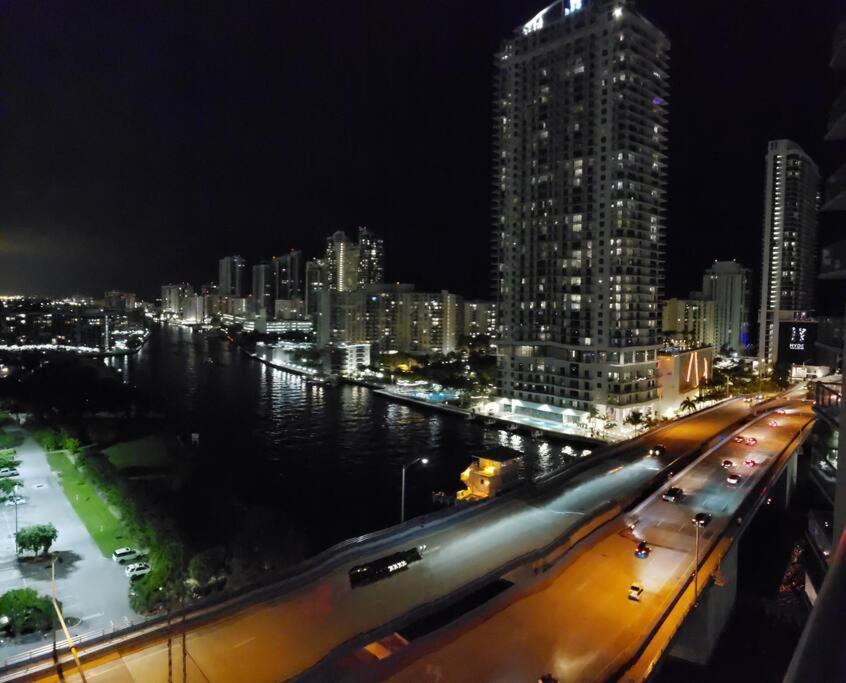 Ocean View 2Br 2Bth Hallandale Beach Miami Ft Lauderdale מראה חיצוני תמונה